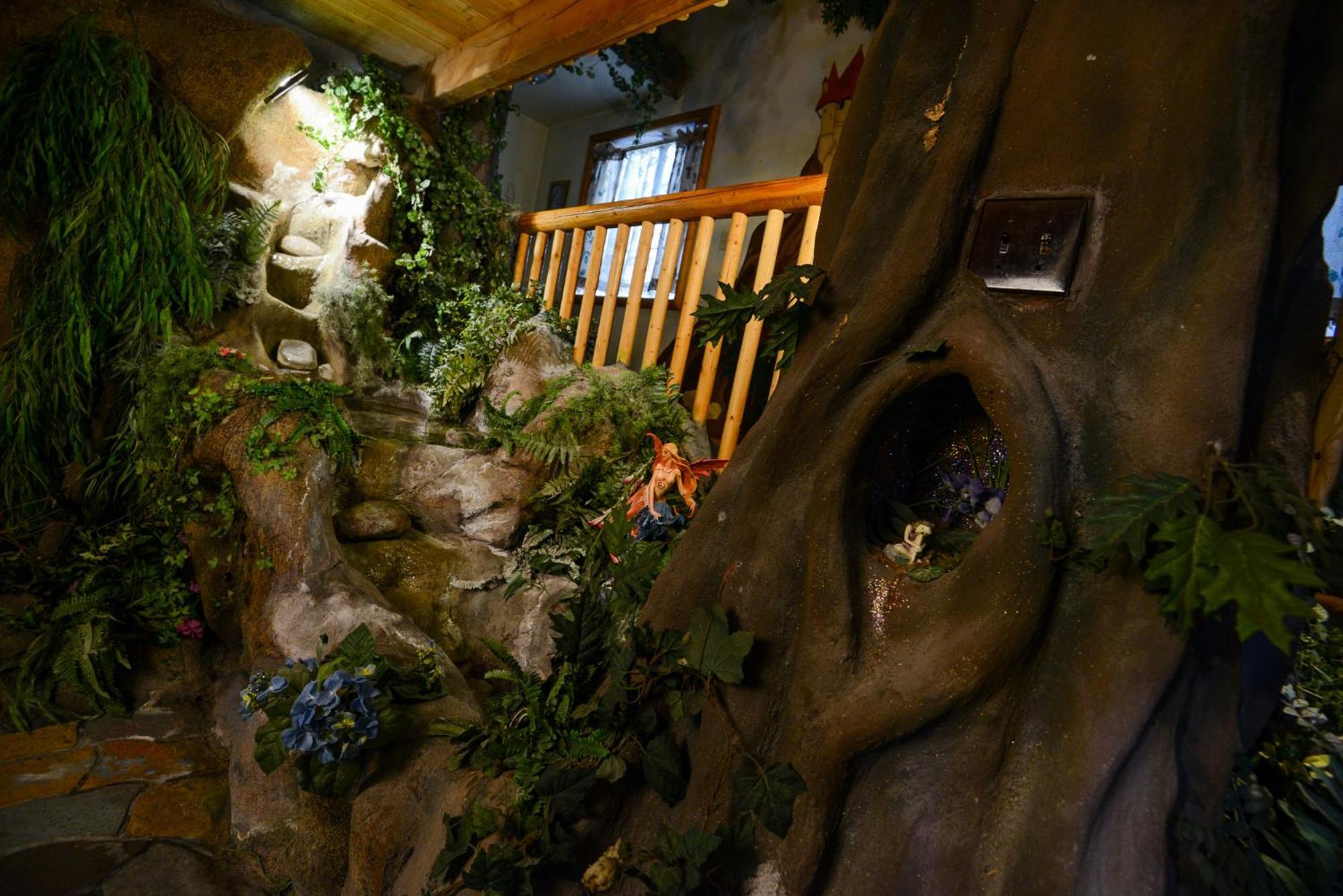 ביג בר לייק Castle Wood Theme Cottages- Couples Only מראה חיצוני תמונה