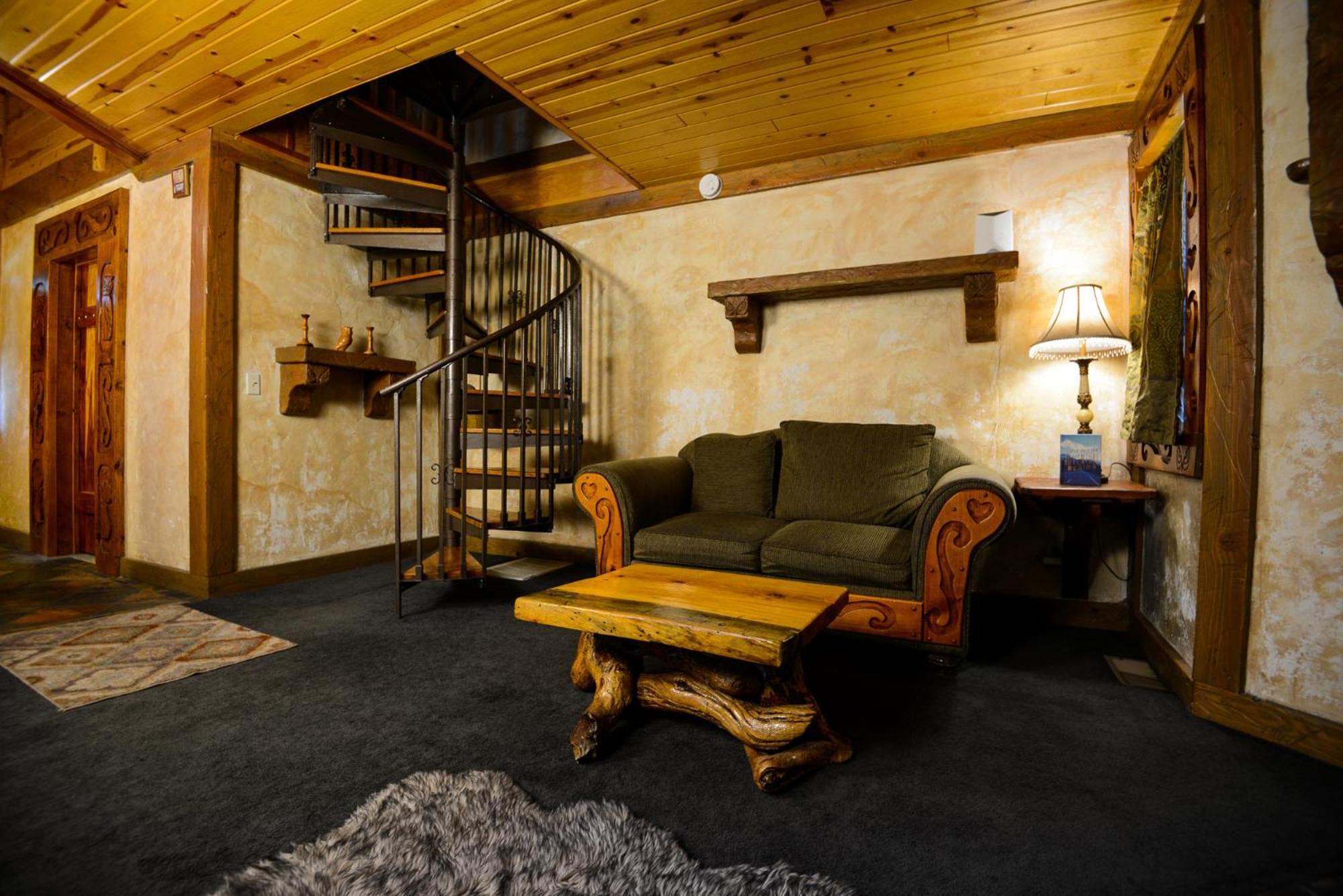 ביג בר לייק Castle Wood Theme Cottages- Couples Only מראה חיצוני תמונה